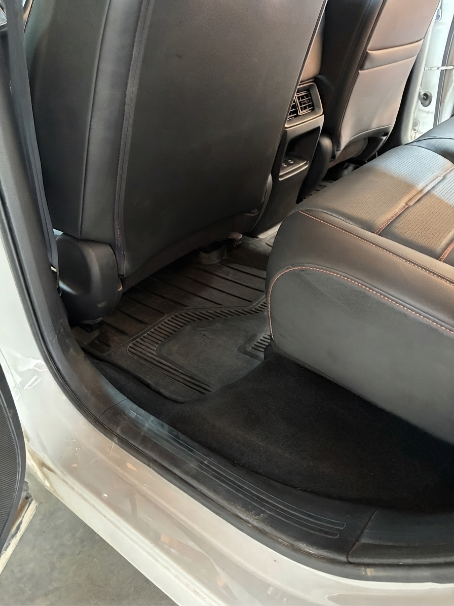 Vehicle interior after detailing by Lucke Touch